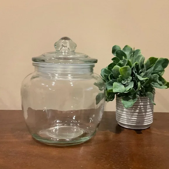 Small Clear Glass Apothecary Jar 🍬 - Picture 2 of 6